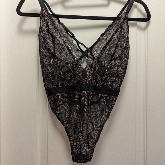Black lace bodysuit with pink shimmer details (Medium) - Picture 1 of 5